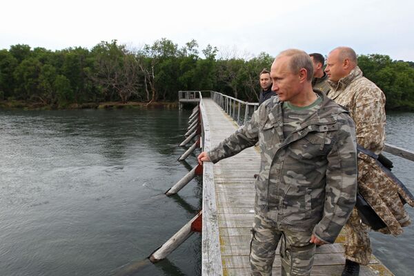 Премьер-министр РФ Владимир Путин посетил Южно-Камчатский заказник