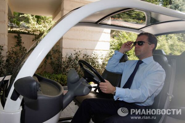 Президент РФ Дмитрий Медведев в сочинской резиденции Бочаров ручей