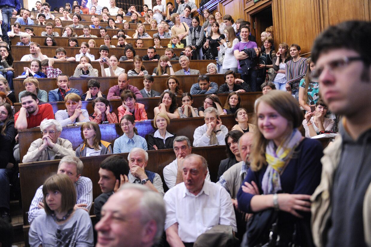 Встреча Нобелевского лауреата Джеймса Уотсона со студентами МГУ