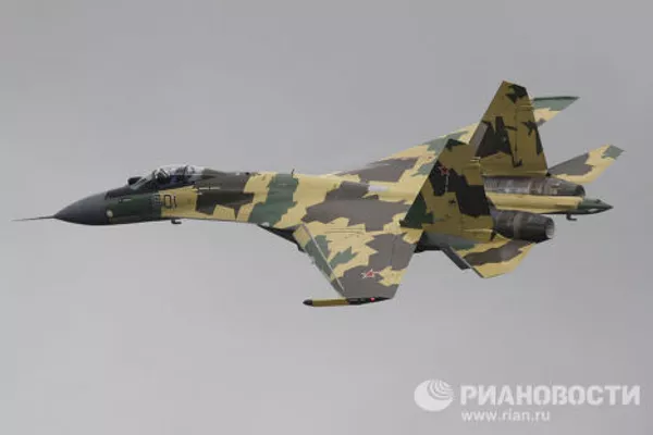 Многоцелевой истребитель Су-35