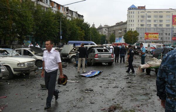 На месте взрыва возле центрального рынка во Владикавказе.