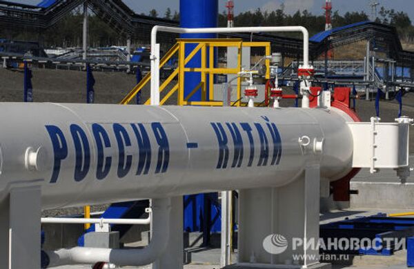 Открытие участка нефтепровода из России до границы с Китаем