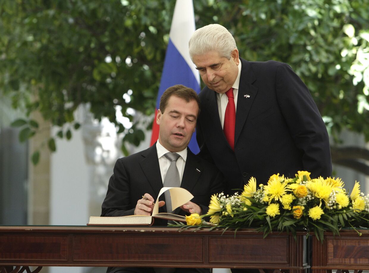 Президент РФ Д.Медведев и президент Кипра Д.Христофиас