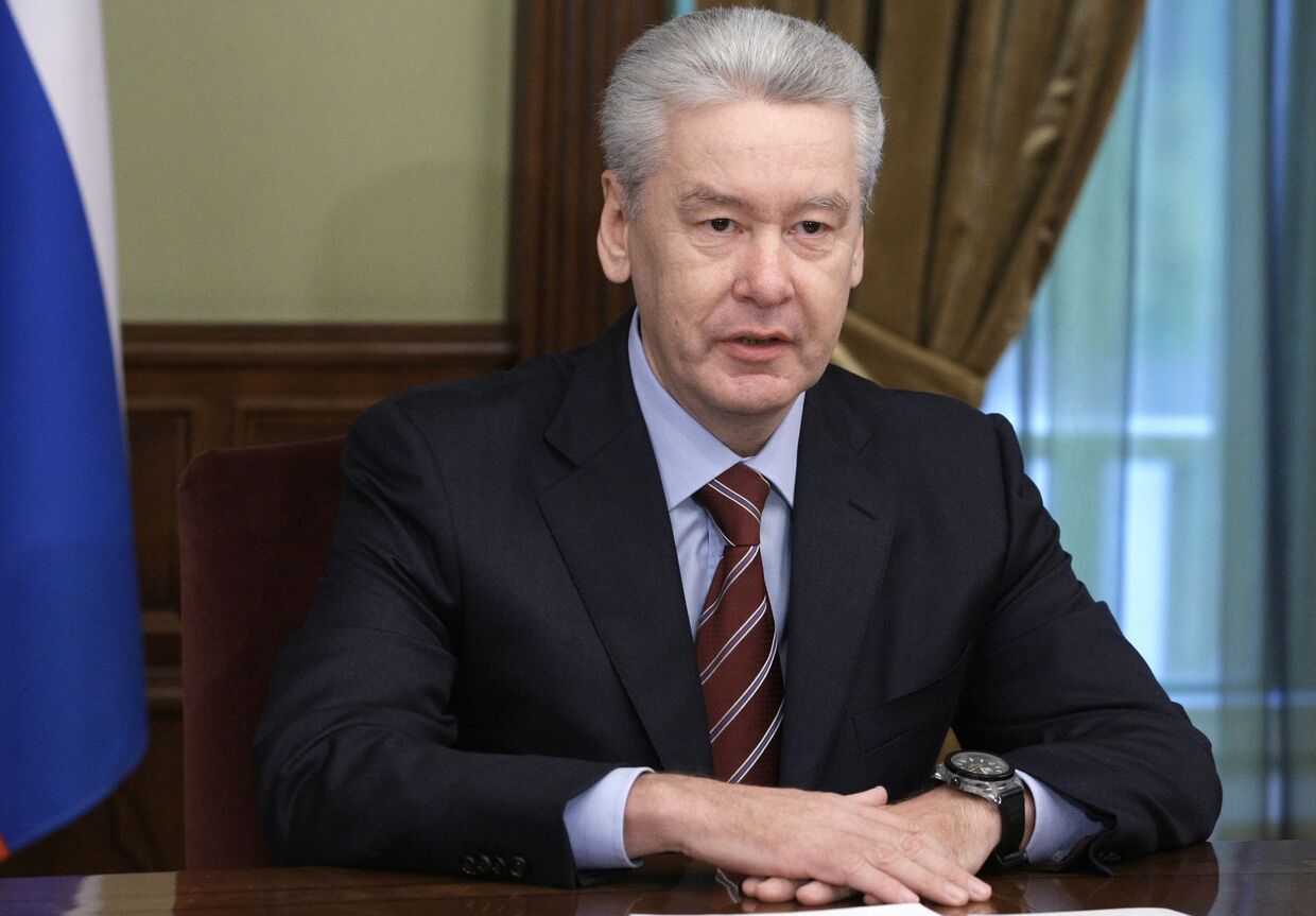 Сергей Собянин принял участие в памятном гашении почтовой марки в Доме правительстве