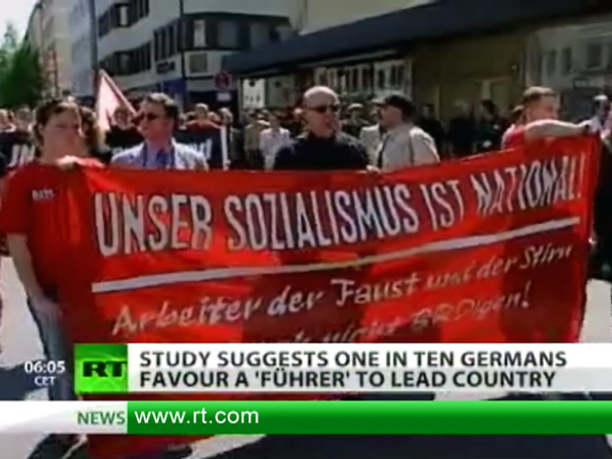 ИноСМИ__10 процентов немцев думают, что Германии нужен “фюрер