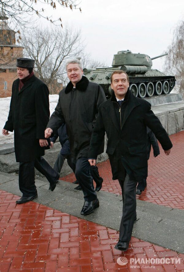 Предвыборная поездка Дмитрия Медведева в Нижний Новгород
