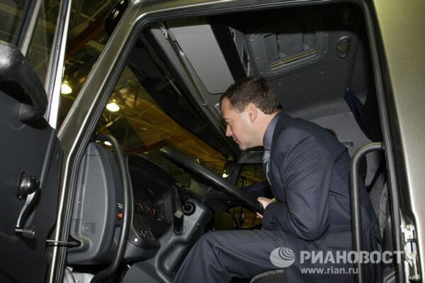Дмитрий Медведев посетил ОАО КАМАЗ