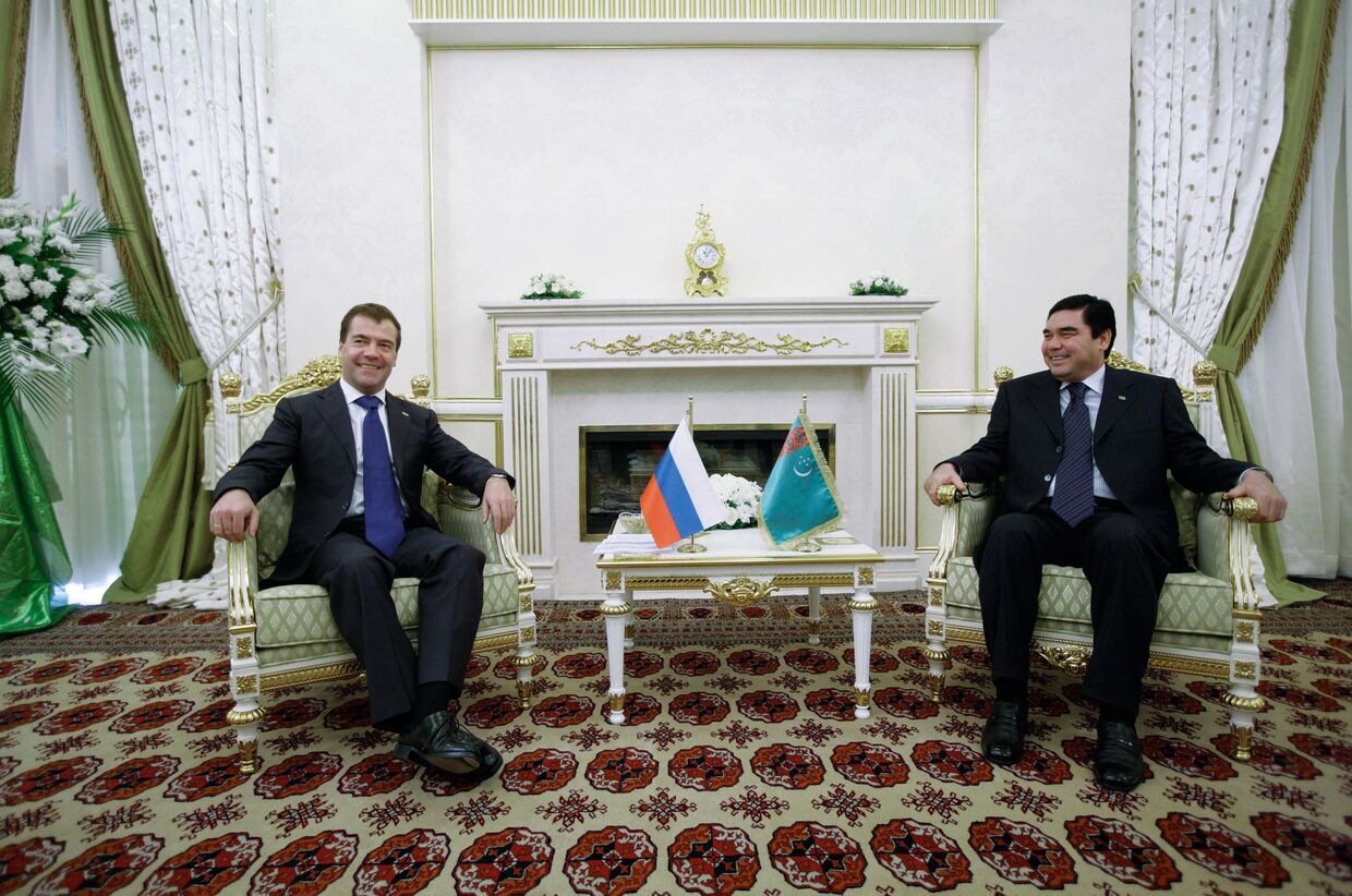Встреча Дмитрия Медведева и Гурбангулы Бердымухамедова