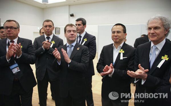 Президент РФ Д.Медведев встретился с членами Делового консультативного совета форума АТЭС