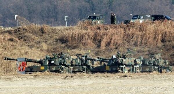 обстрел со стороны КНДР южнокорейского острова Ёнпхендо
