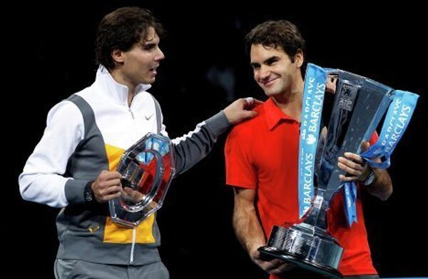 Швейцарец Роджер Федерер пятый раз в карьере завоевал титул на итоговом турнире Ассоциации теннисистов-профессионалов (АТР) в Лондоне Рафаль Надаль