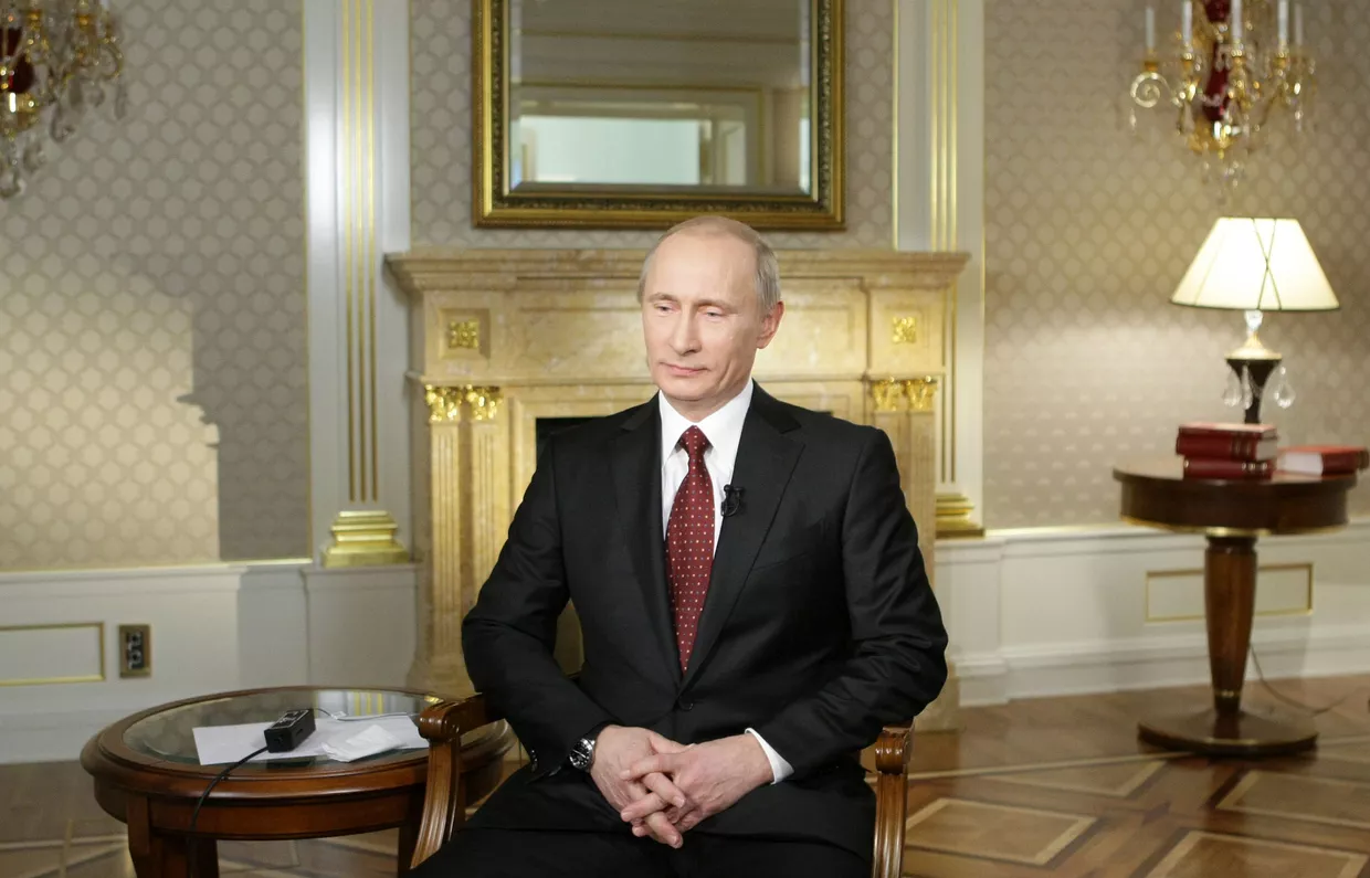Премьер-министр РФ Владимир Путин дал интервью телекомпании CNN