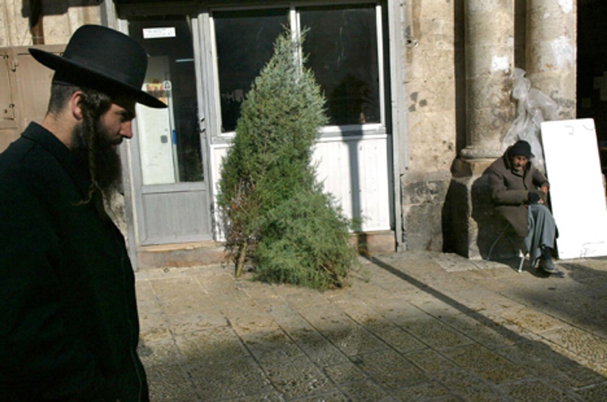 Должны ли евреи ставить елку на Новый год?