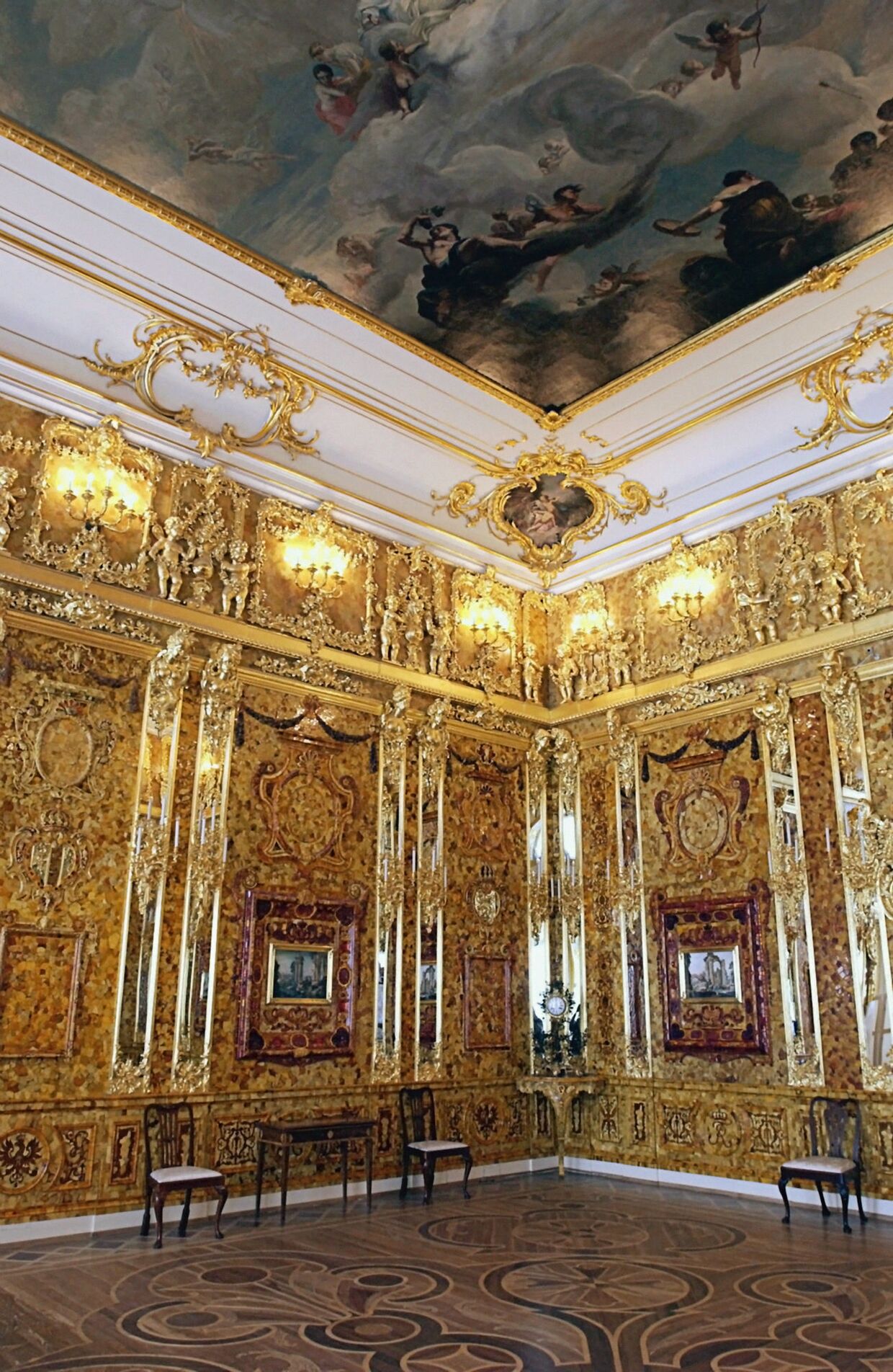 Янтарная комната в Екатерининском дворце 