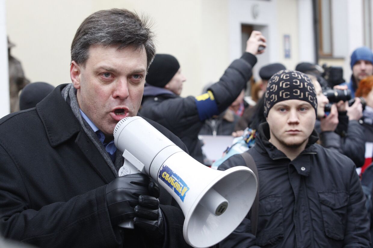 Митинг националистов у здания администрации президента Украины