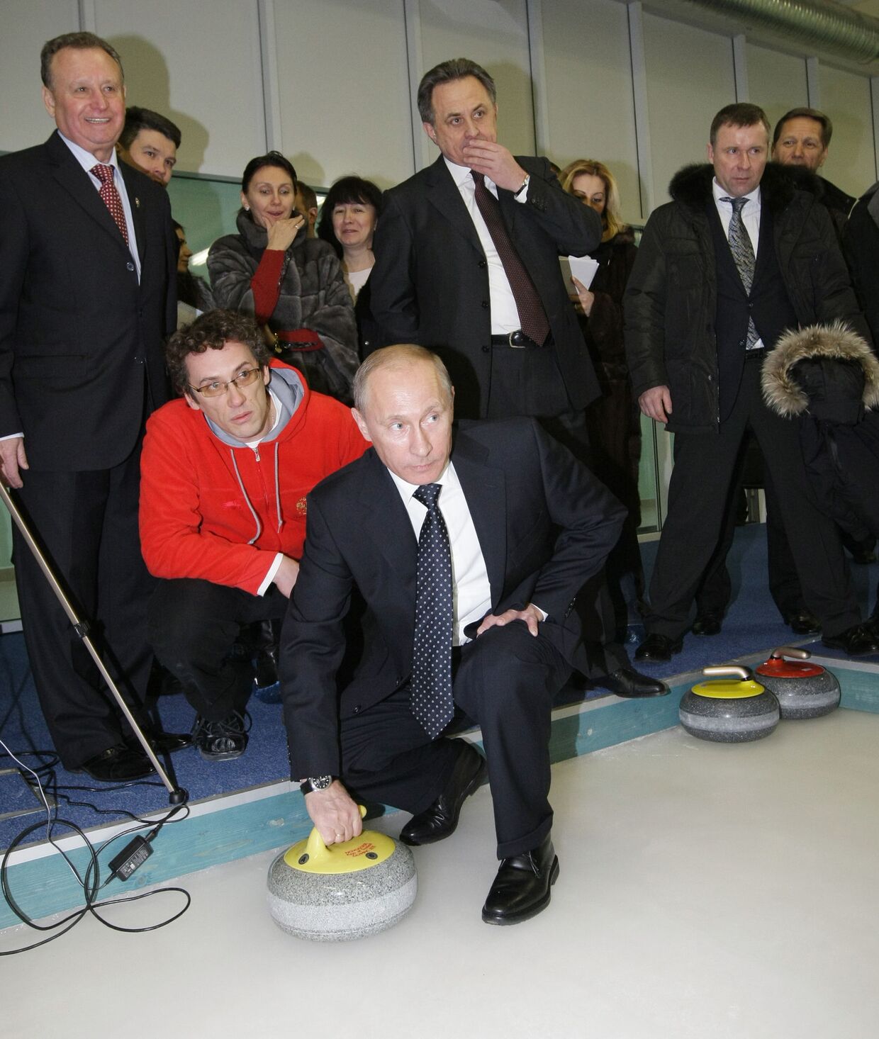 Премьер-министр РФ Владимир Путин посетил учебно-тренировочный центр Новогорск