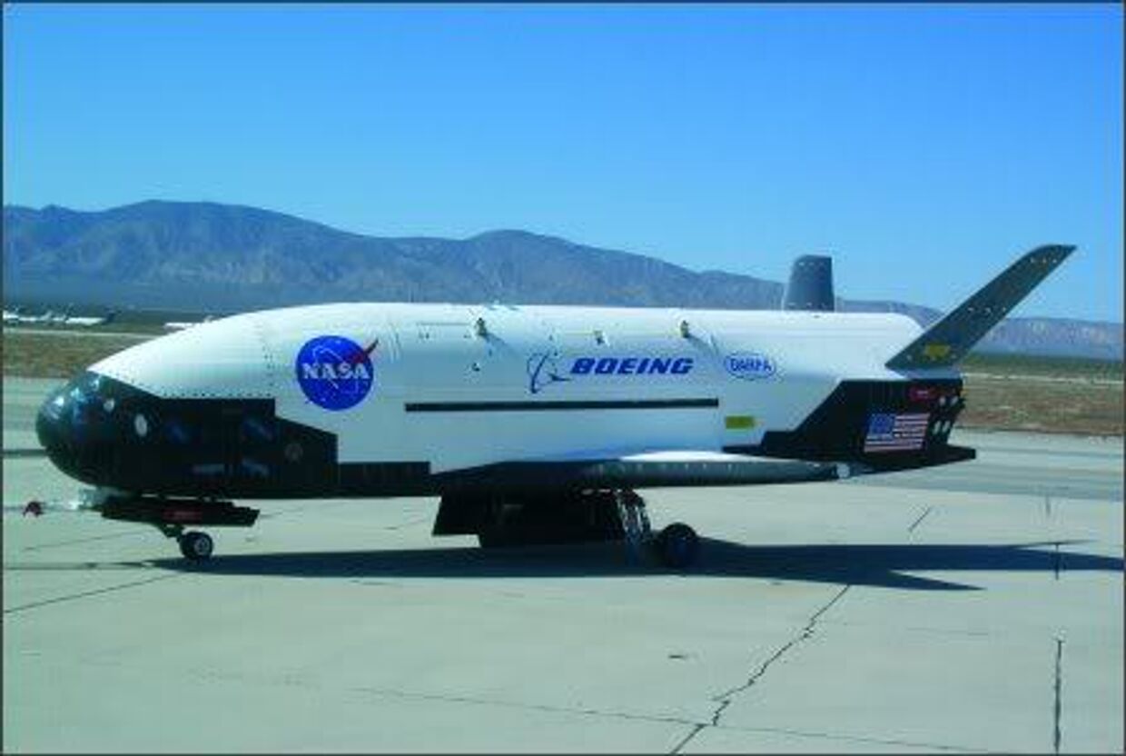 Американский автоматический космический корабль X-37B