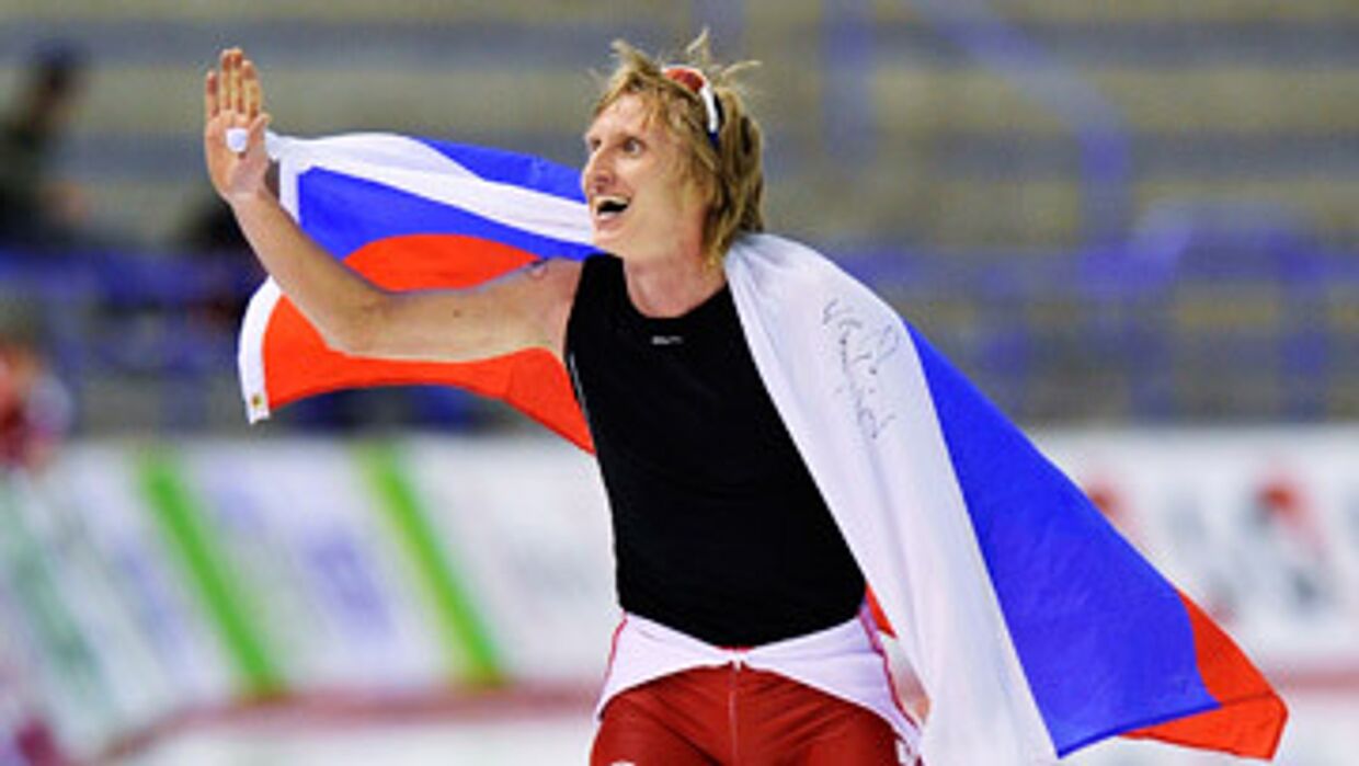 Иван Скобрев стал чемпионом мира в классическом многоборье