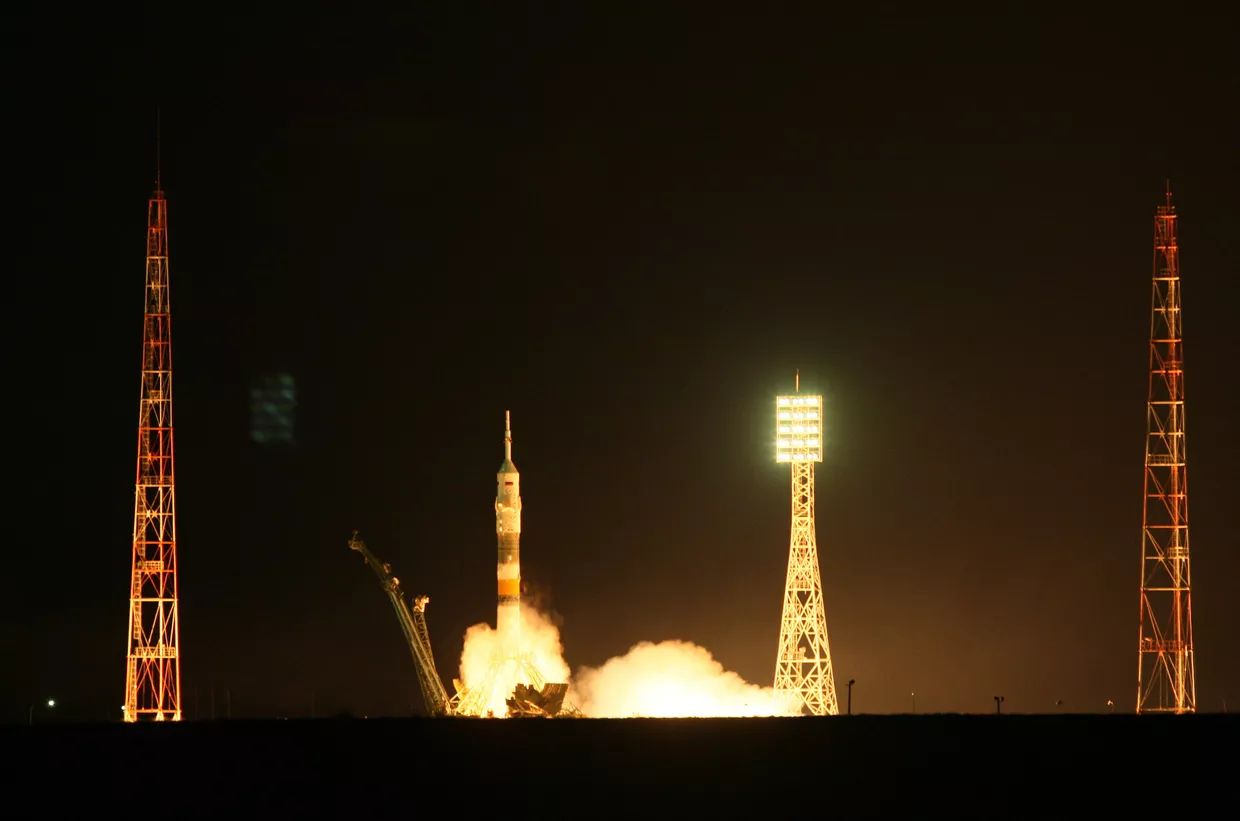 Старт космического корабля Союз ТМА-21 Гагарин на космодроме Байконур Старт космического корабля Союз ТМА-21 Гагарин на космодроме Байконур