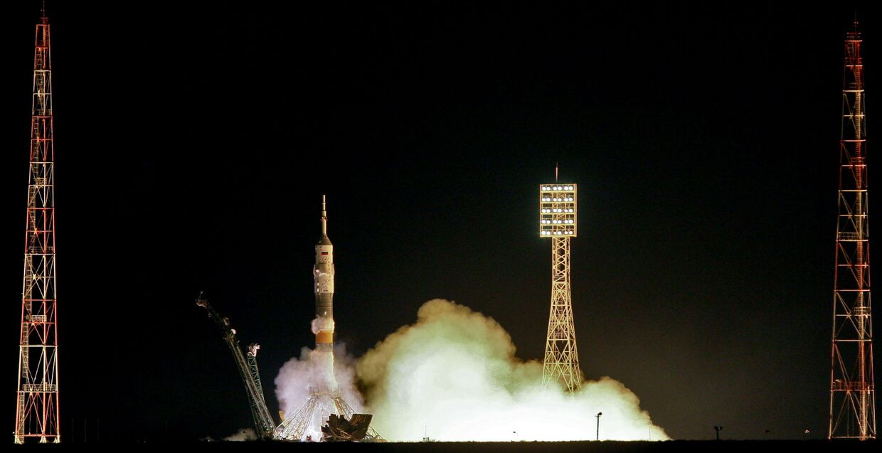 Старт космического корабля Союз ТМА-21 Гагарин на космодроме Байконур
