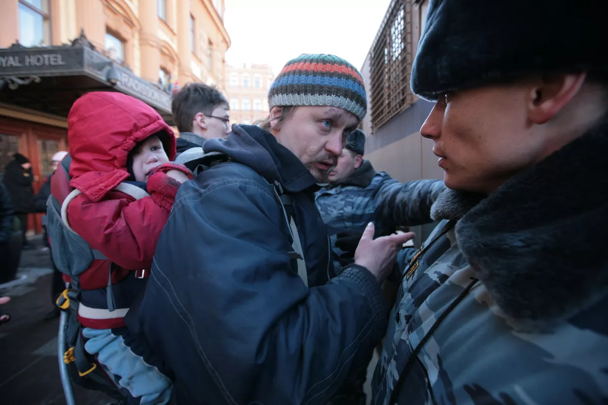 Акции оппозиции в защиту 31-й статьи Конституции РФ Акции оппозиции в защиту 31-й статьи Конституции РФ