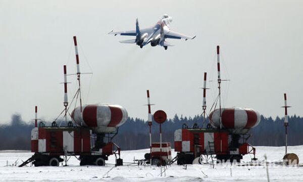 Тренировочные полеты пилотажных групп Русские Витязи и Стрижи