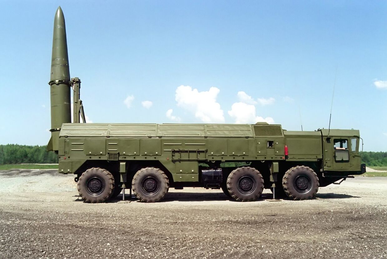 Высокоточный оперативно-тактический ракетный комплекс сухопутных войск Искандер-Э