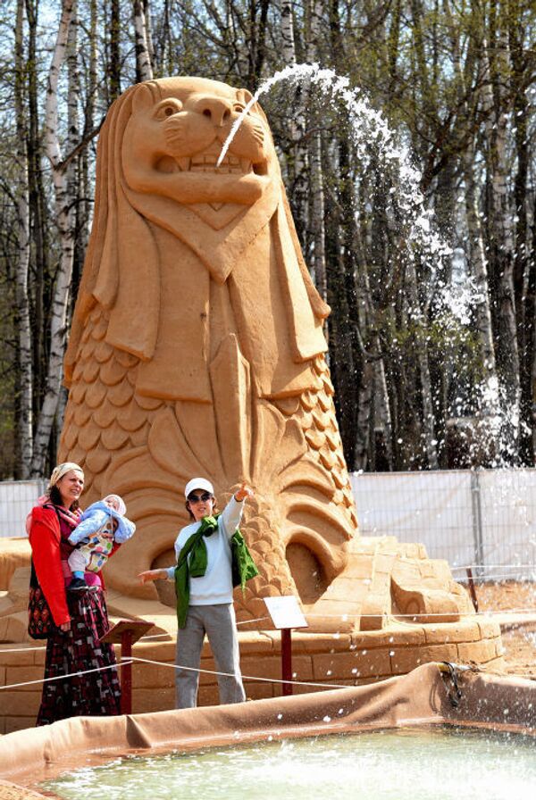 Фестиваль песчаной скульптуры Знаменитые фонтаны мира открылась на ВВЦ