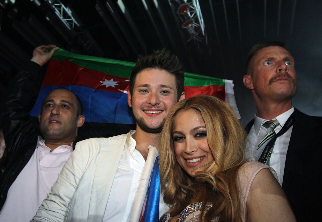 Победителем Евровидения-2011 стал дуэт из Азербайджана Дуэт Ell & Nikki