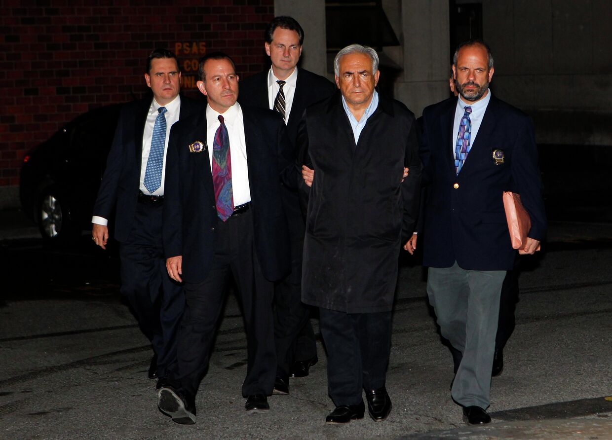 Глава МВФ Доминик Стросс-Кан арестован в Нью-Йорке по подозрению в сексуальных домогательствах