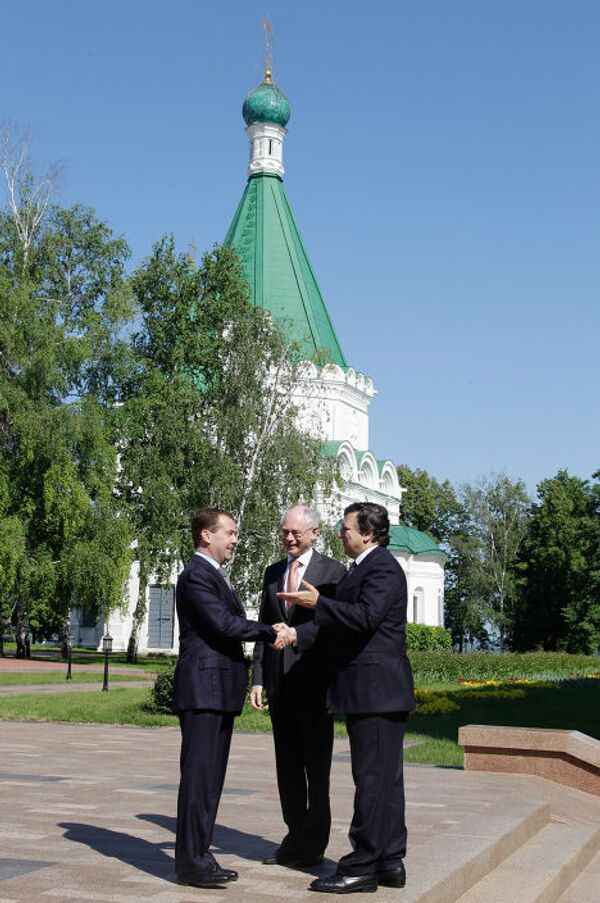 Прибытие президента России Дмитрия Медведева в Нижегородский Кремль