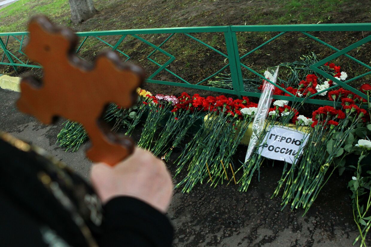 Место гибели Буданова превратилось в мемориал (5 канал, Украина) |  18.01.2022, ИноСМИ