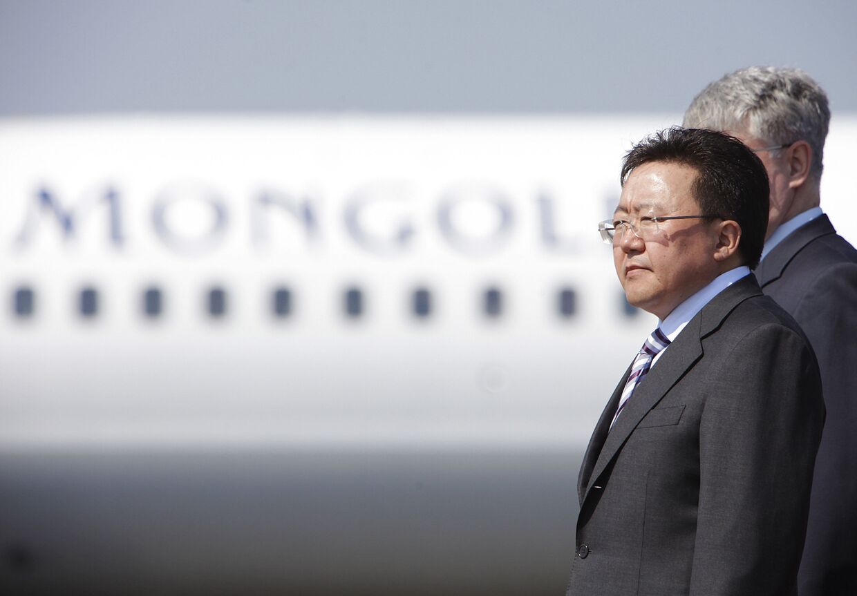 Прибытие в Москву президента Монголии Цахиагийна Элбэгдоржа
