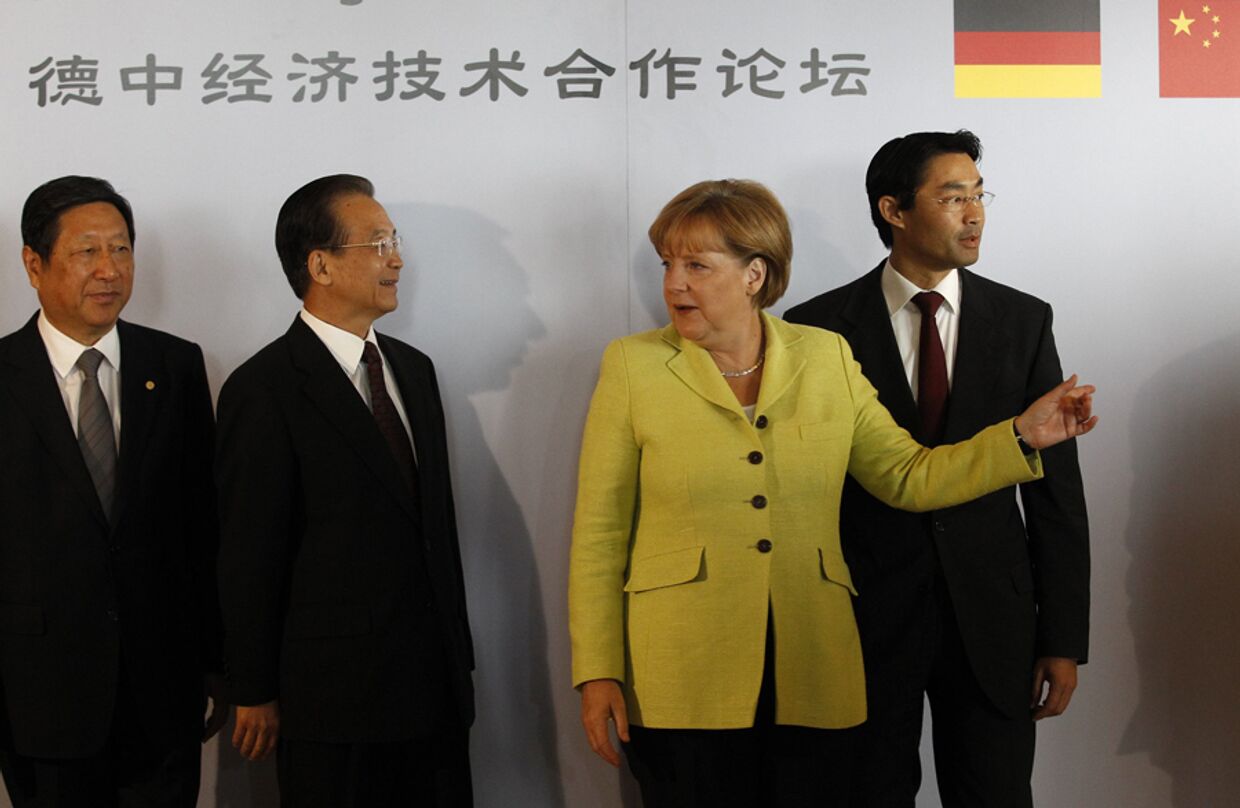 Китайский премьер Госсовета Вэнь Цзябао прибыл вечером в понедельник в Берлин