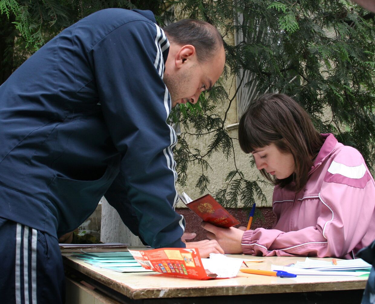 Во Владикавказе проходит запись добровольцев в народное ополчение