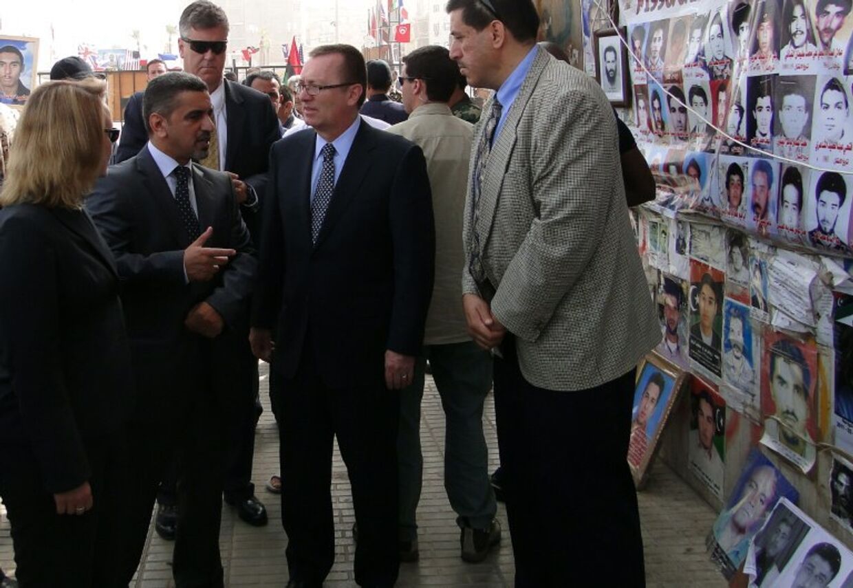 Американские посланники встретились с представителями режима полковника Муаммара Каддафи