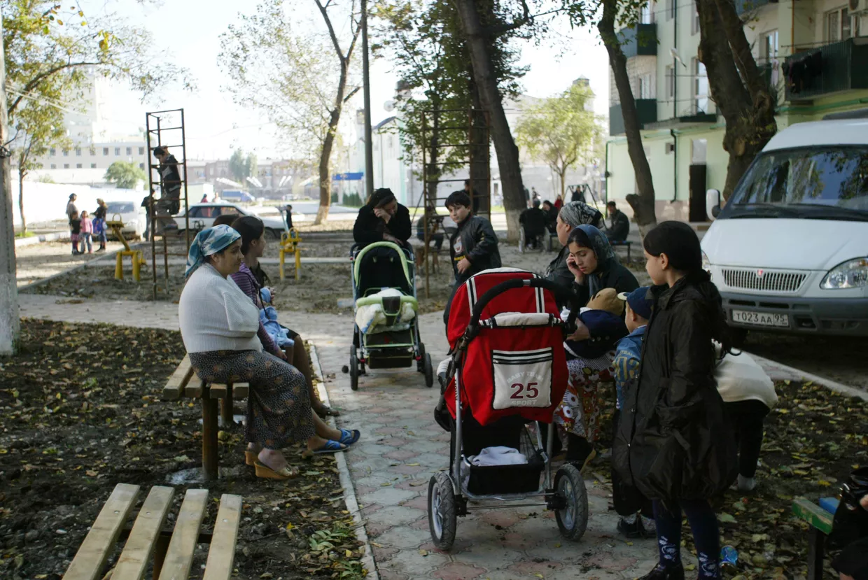 Жители Грозного