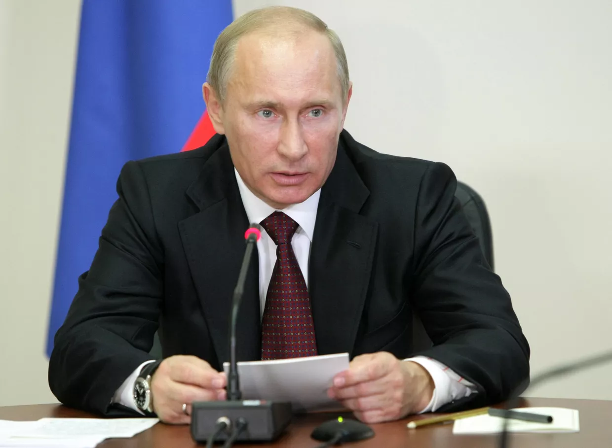 Премьер-министр РФ Владимир Путин провел совещание по вопросу размещения гособоронзаказа в 2011 году