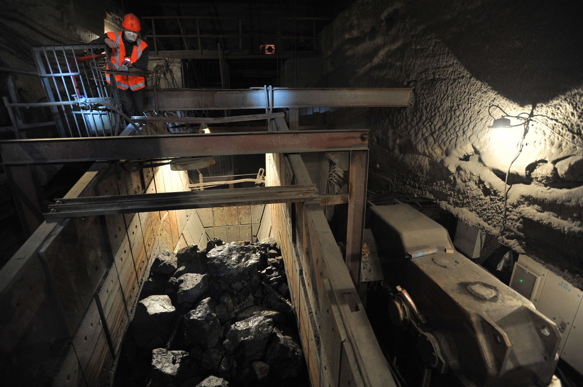 угольная шахта - ИноСМИ, 1920, 30.03.2026