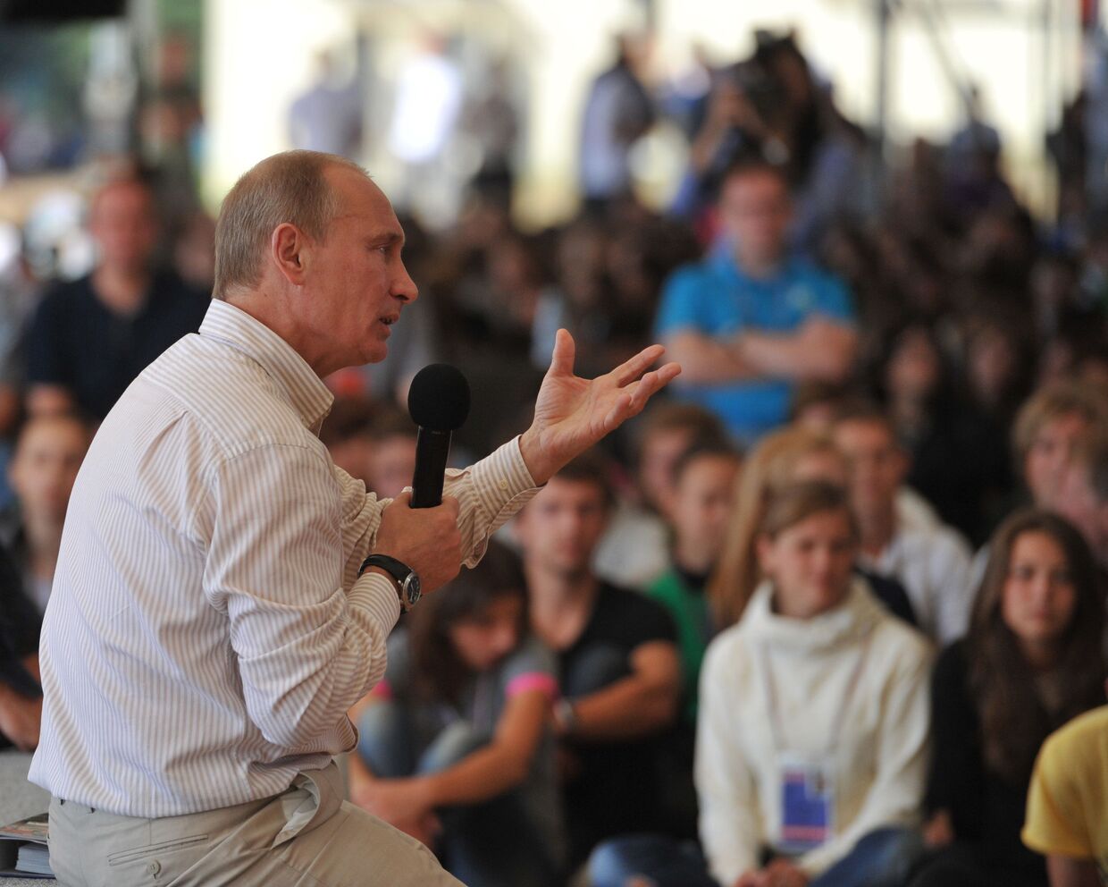 Посещение В. Путиным молодежного форума Селигер-2011