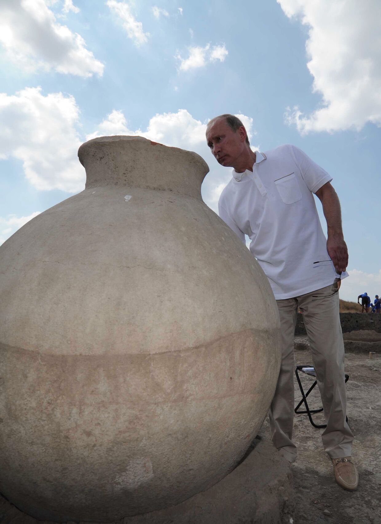 Посещение В.Путиным археологических раскопок древней Фанагории на Таманском полуострове
