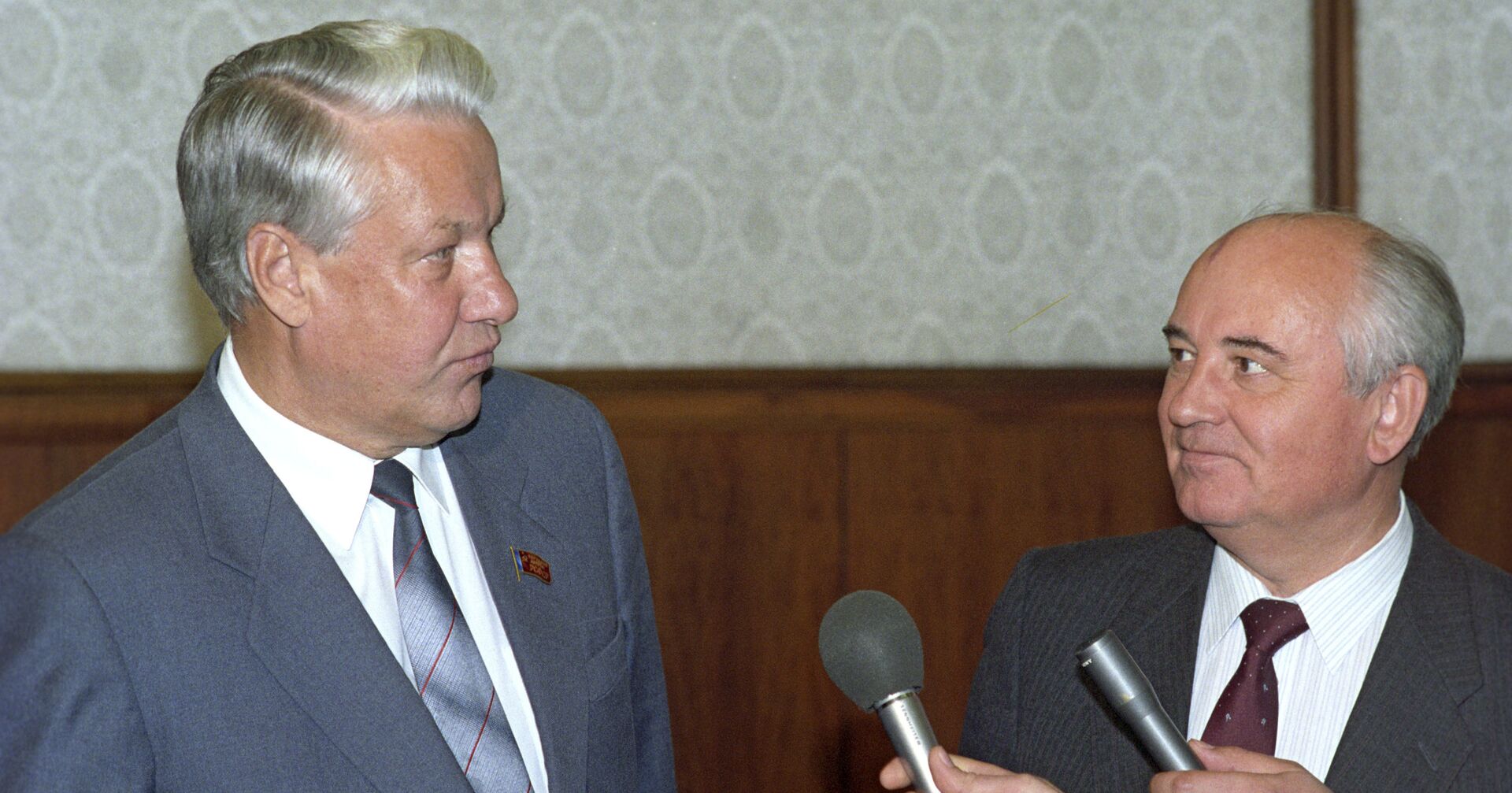 На встрече Михаила Горбачева и Бориса Ельцина - ИноСМИ, 1920, 23.12.2021