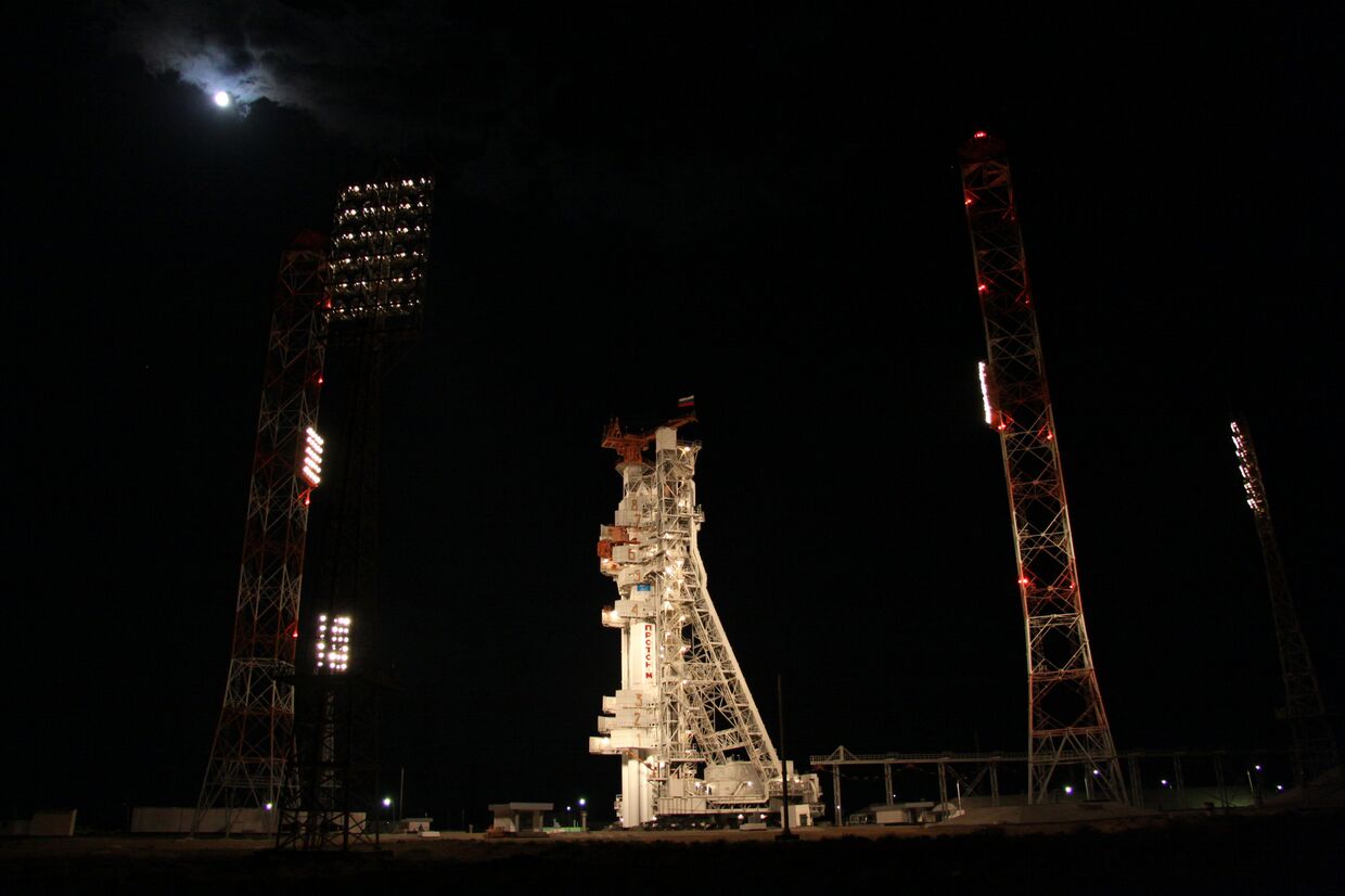Пуск ракеты Протон-М с российским спутником Экспресс АМ-4