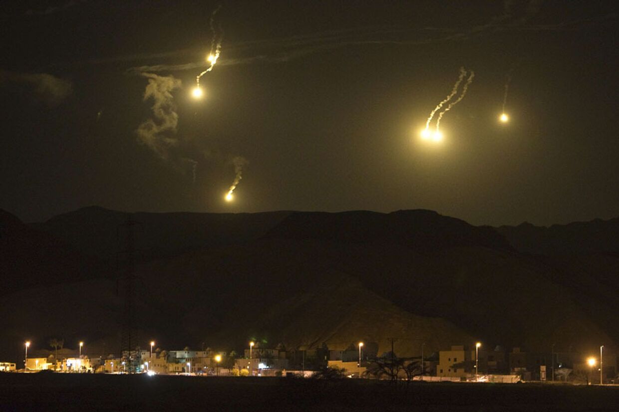 По меньшей мере, три ракеты взорвались в утренние часы сегодня, 19 августа, на территории Израиля