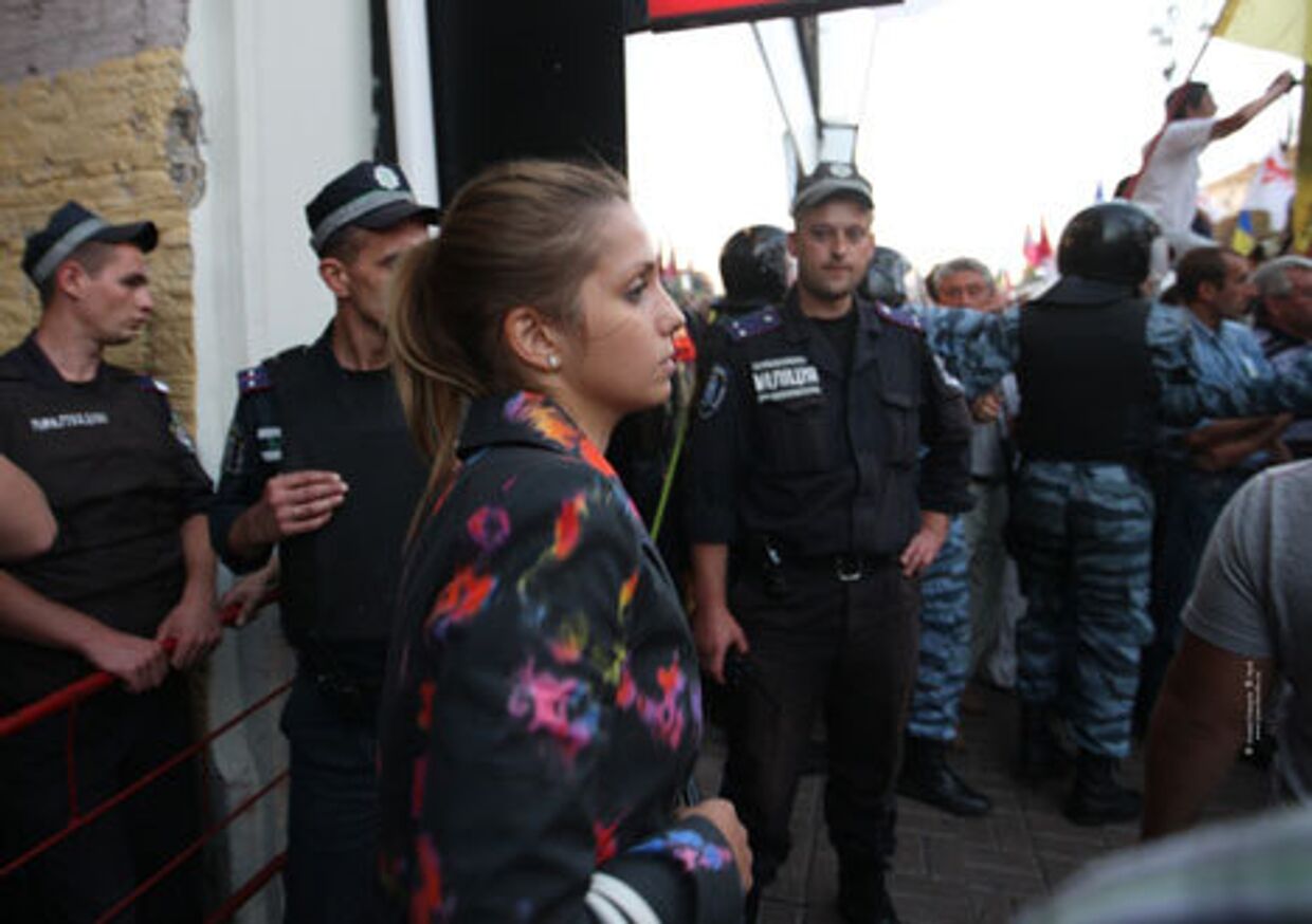 Дочь Тимошенко в роли ее защитника на суде 