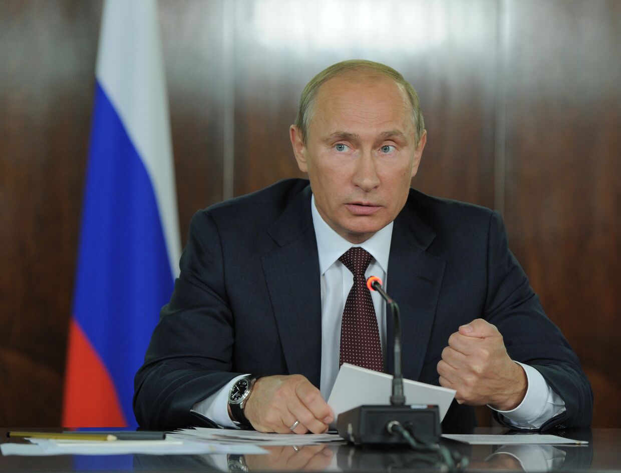 Премьер-министр РФ В.Путин провел заседание Федерального координационного совета Общероссийского народного фронта