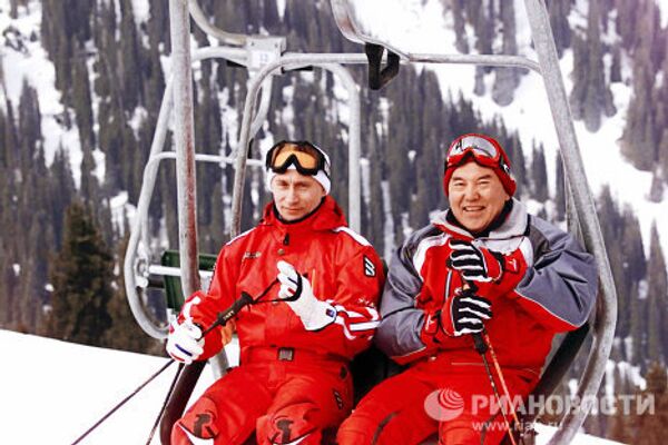 В.Путин и Н.Назарбаев на горнолыжном курорте в Казахстане
