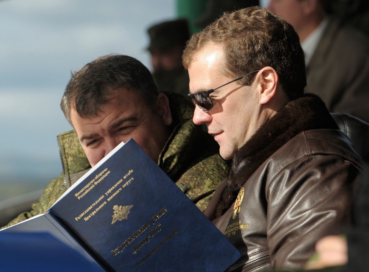 Дмитрий Медведев прибыл в Челябинскую область на военные учения