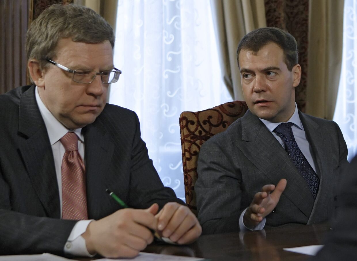 Президент РФ Д.Медведев провел встречу с министрами финансов государств СНГ