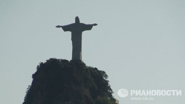 Статуя Христа-Искупителя в Рио-де-Жанейро, вид из национального парка Тижука 